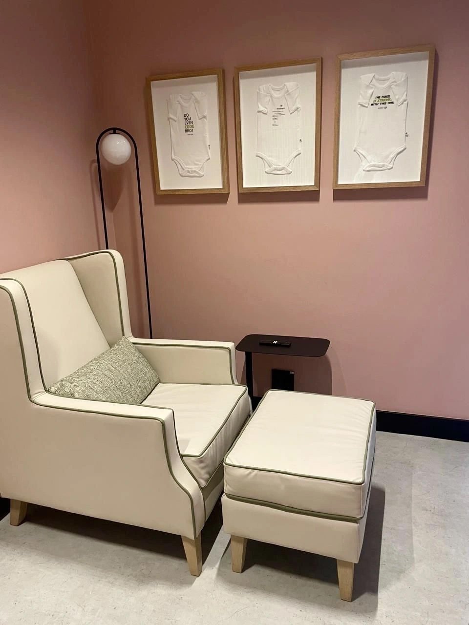 mothers_room_entelect